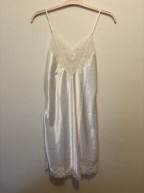 White vintage slip